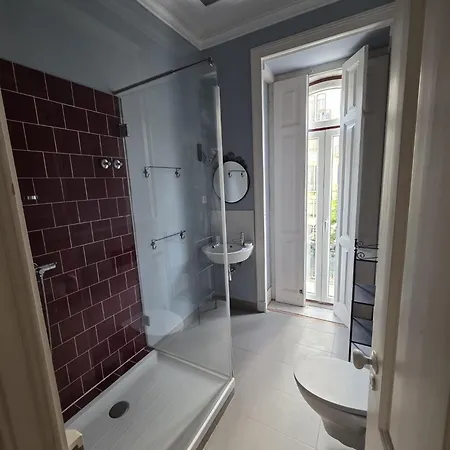 Almirante Homes - 2 Lissabon